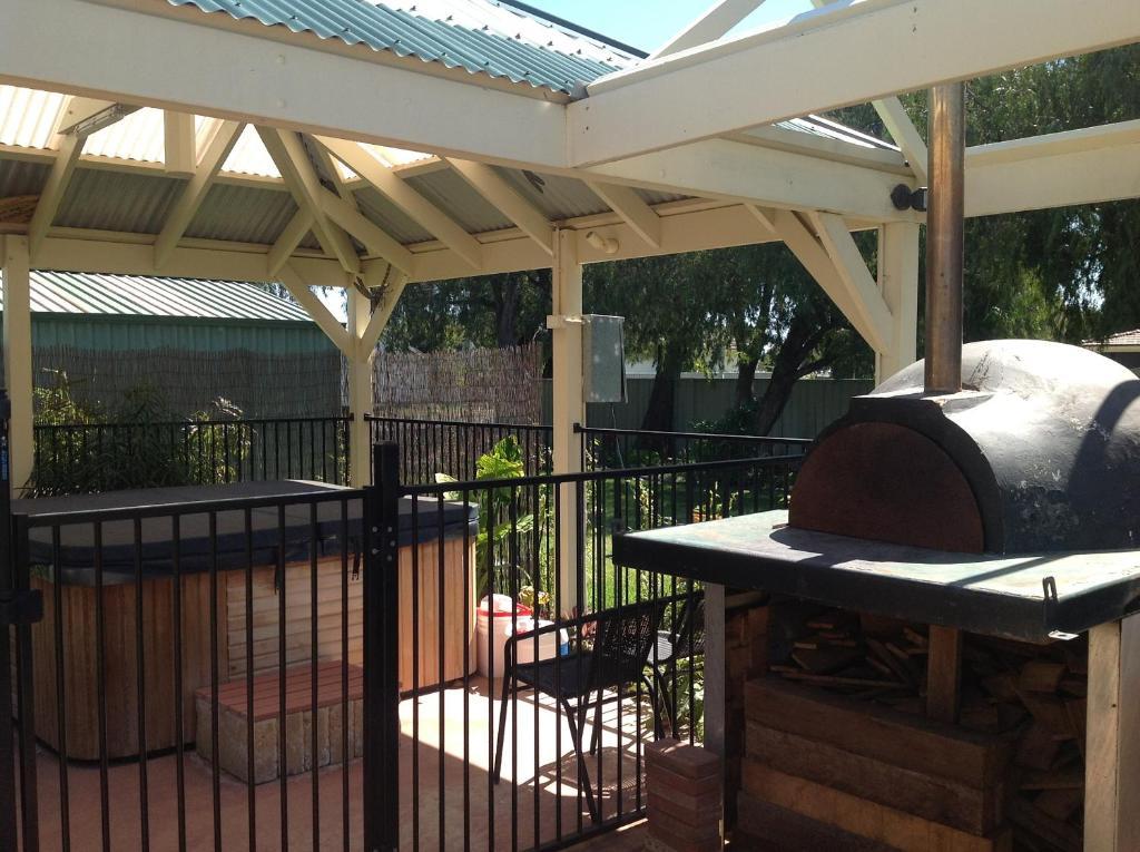Busselton Guest House エクステリア 写真